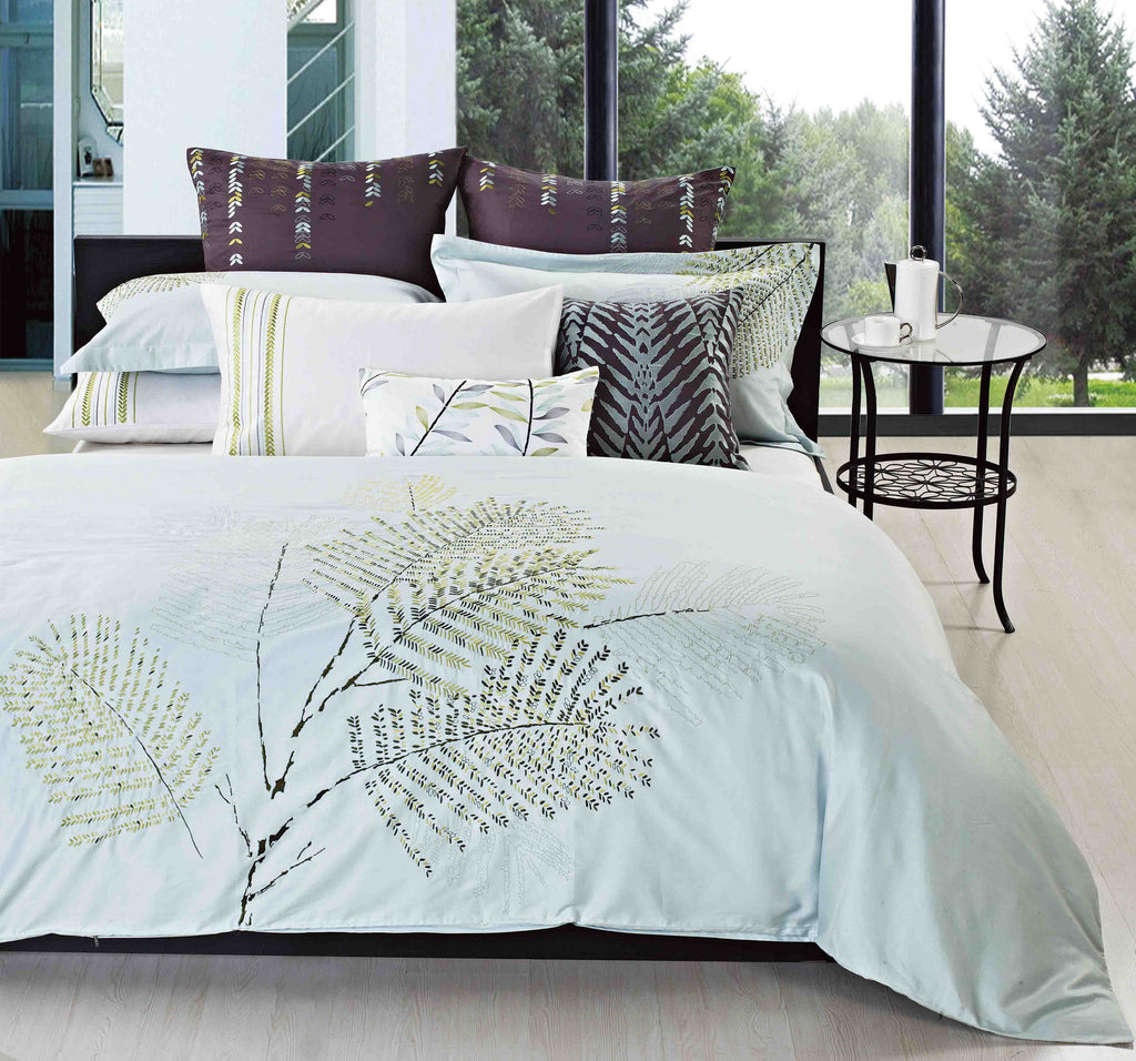 Luxury Bed Sheet Set White Leaf Collection - large - 1